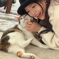 Sitter Profile Image: Zheru J.