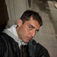 Immagine del profilo del sitter: Elias B.