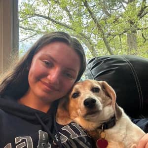 Sitter Profile Image: Kira N.