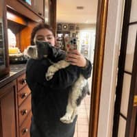 Sitter Profile Image: Arianna R.