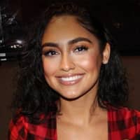 Sitter Profile Image: Mya M.