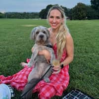 Sitter Profile Image: Nicole H.