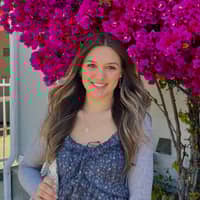 Sitter Profile Image: Sophia W.