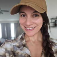 Sitter Profile Image: Danielle N.