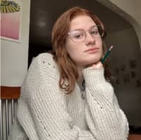 Sitter Profile Image: Sarah J.