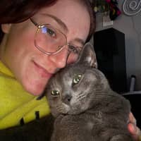 Sitter Profile Image: Emma V.