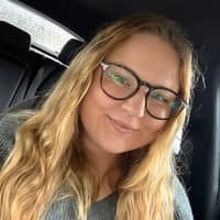 Sitter Profile Image: Andrea P.