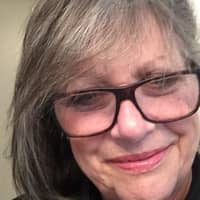 Sitter Profile Image: Tracy A.