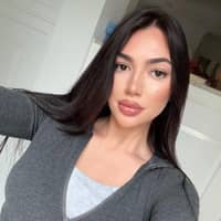 Sitter Profile Image: Ella V.