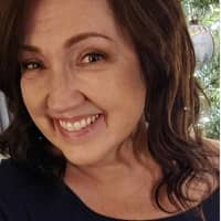 Sitter Profile Image: Gina V.