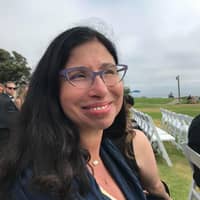 Sitter Profile Image: Julie S.