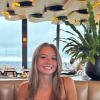 Sitter Profile Image: katie g.