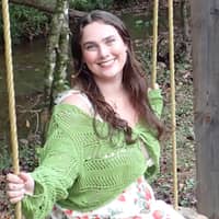 Sitter Profile Image: Madeline R.