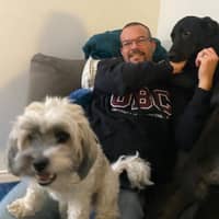 Sitter Profile Image: Darren V.