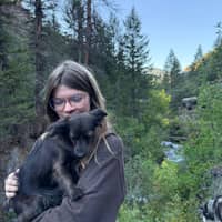 Sitter Profile Image: Laura K.