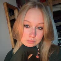 Sitter Profile Image: Abigail B.