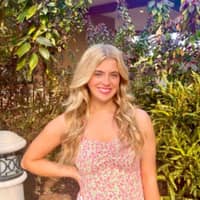 Sitter Profile Image: Victoria W.