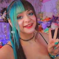 Sitter Profile Image: Christina F.