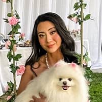 Sitter Profile Image: Noelle L.