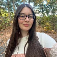 Sitter Profile Image: Amanda F.