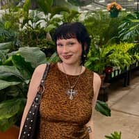 Sitter Profile Image: Shelby S.