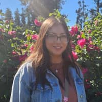 Sitter Profile Image: Tania R.