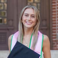 Sitter Profile Image: Elizabeth M.