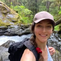 Sitter Profile Image: Emma F.