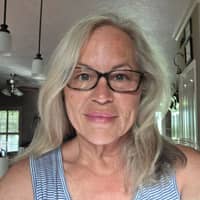 Sitter Profile Image: Mary H.