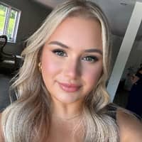 Sitter Profile Image: Lauryn T.