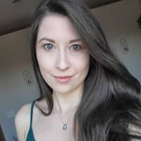 Sitter Profile Image: Hannah L.