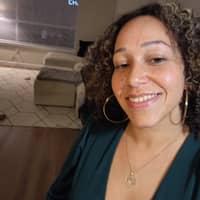 Sitter Profile Image: Laurel-Ann M.