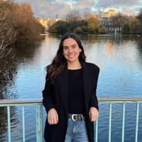 Sitter Profile Image: Florencia G.