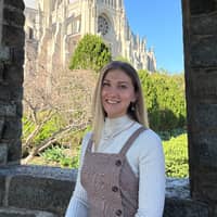 Sitter Profile Image: Andrea T.