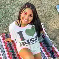 Sitter Profile Image: Sina M.