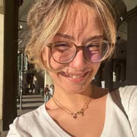 Immagine del profilo del sitter: Asya S.