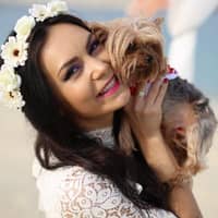 Sitter Profile Image: Cristina V.