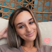 Sitter Profile Image: Mya T.