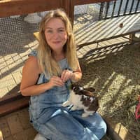 Sitter Profile Image: Nicole J.