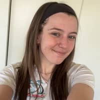 Sitter Profile Image: Nicole R.