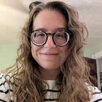 Sitter Profile Image: Sarah L.