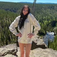 Sitter Profile Image: Gretchen D.