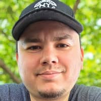 Sitter Profile Image: Tomas P.