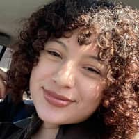 Sitter Profile Image: Mariel L.