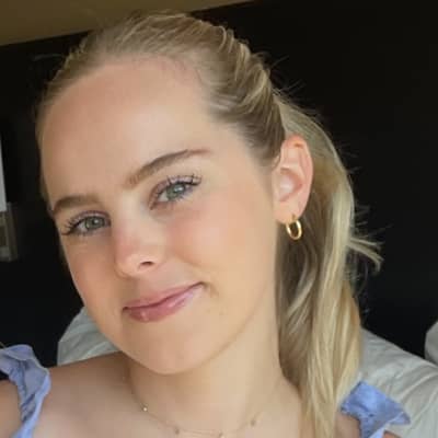 Sitter Profile Image: Olivia W.