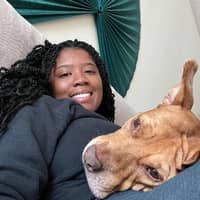 Sitter Profile Image: Alexis H.