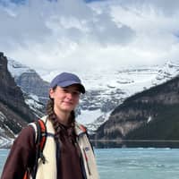 Sitter Profile Image: Madelyn H.