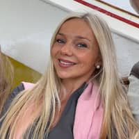 Sitter Profile Image: Hannah E.