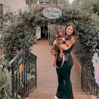 Sitter Profile Image: Anahi R.