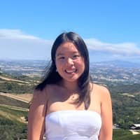 Sitter Profile Image: Jennifer L.